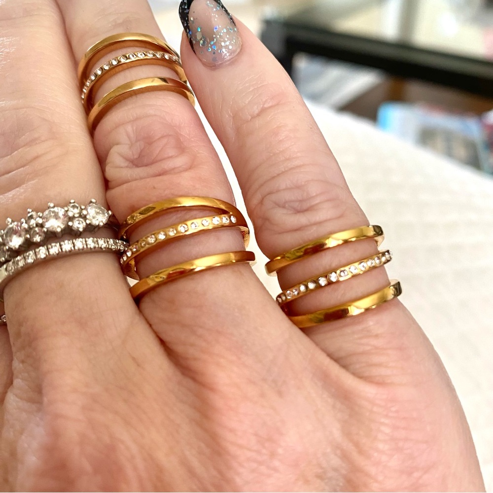 5/$25 Vita Fede Helix gold and crystal ring NWOT